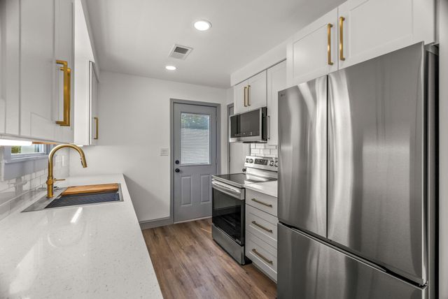 410 Bellamy Ln, Clarksville, TN 37043