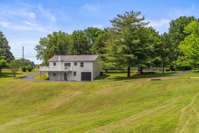 410 Bellamy Ln, Clarksville, TN 37043