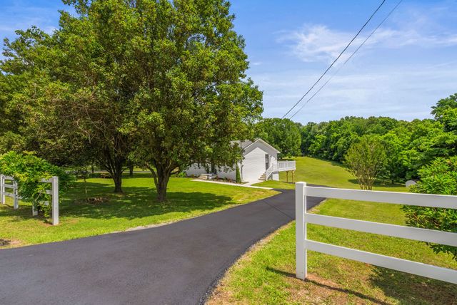 410 Bellamy Ln, Clarksville, TN 37043