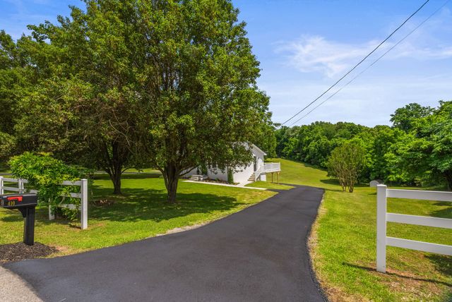 410 Bellamy Ln, Clarksville, TN 37043