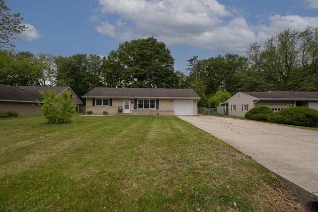 2610 E Hill Road, Beloit, WI 53511