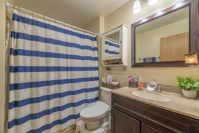 2610 E Hill Road, Beloit, WI 53511
