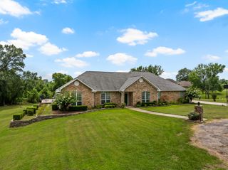 100 County Road 1132, Mt Pleasant, TX 75455