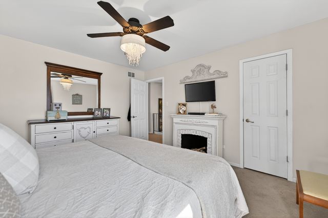 1007 Leawood Drive, Joliet, IL 60431