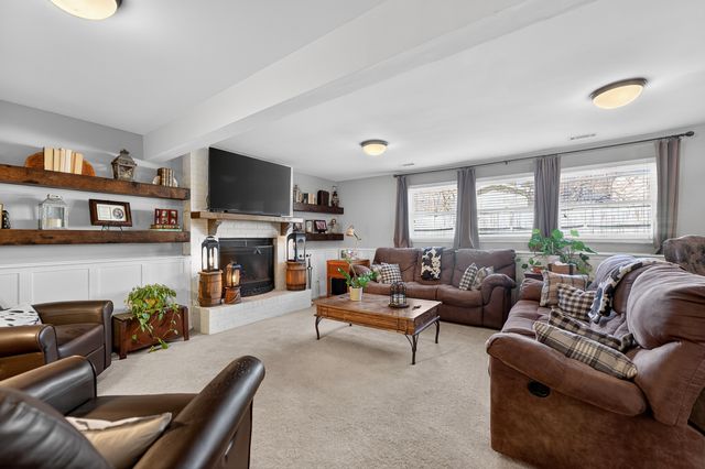 1007 Leawood Drive, Joliet, IL 60431