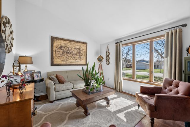 1007 Leawood Drive, Joliet, IL 60431