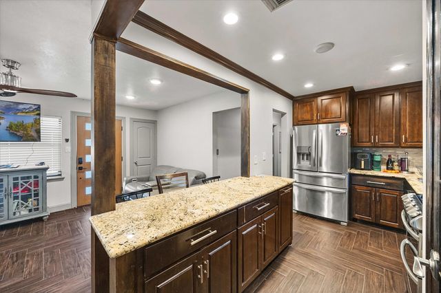 8822 Koala Drive, Houston, TX 77061
