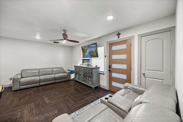 8822 Koala Drive, Houston, TX 77061