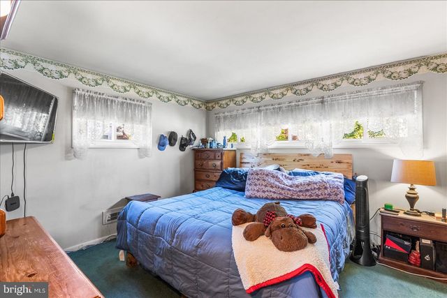 226 DILLER RD, Hanover, PA 17331