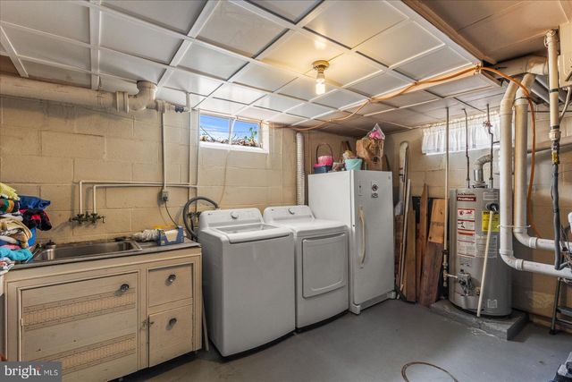 226 DILLER RD, Hanover, PA 17331
