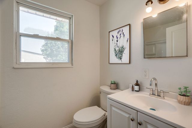 4713 Breezy Hill Street, Midlothian, TX 76065