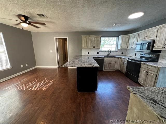 911 N Ponca Drive, Cleveland, OK 74020