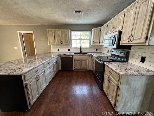 911 N Ponca Drive, Cleveland, OK 74020