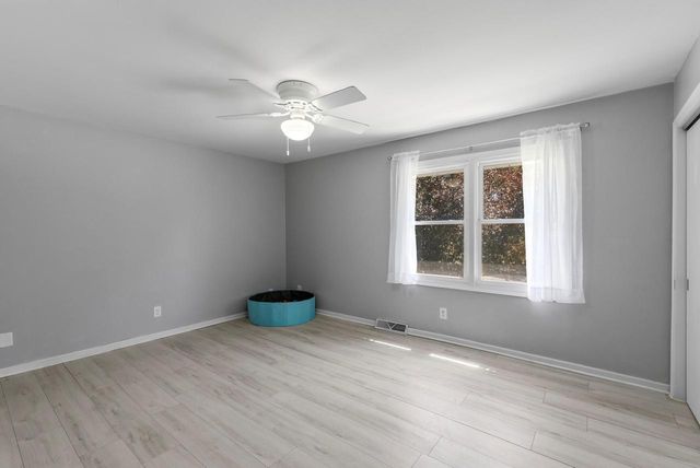 777 Pine DRIVE, West Bend, WI 53095