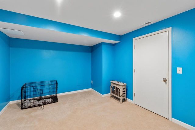 777 Pine DRIVE, West Bend, WI 53095