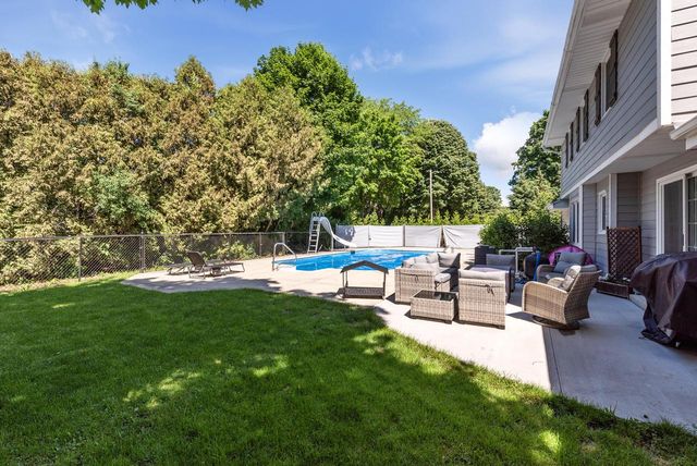 777 Pine DRIVE, West Bend, WI 53095