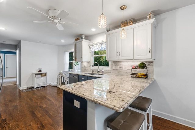 777 Pine DRIVE, West Bend, WI 53095