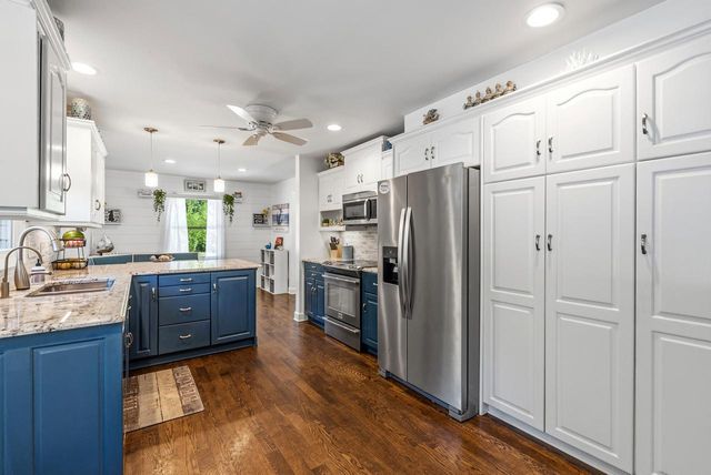 777 Pine DRIVE, West Bend, WI 53095