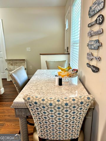 211 Twinn Lakes Drive, Baxley, GA 31513