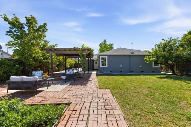 410 Wilton Avenue, Palo Alto, CA 94306