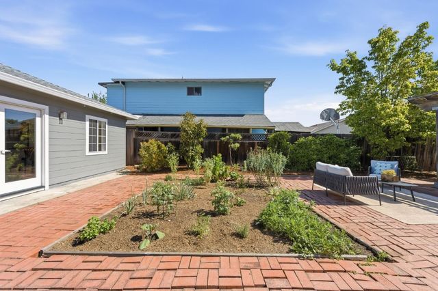 410 Wilton Avenue, Palo Alto, CA 94306