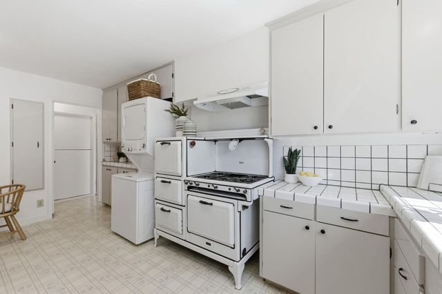 410 Wilton Avenue, Palo Alto, CA 94306