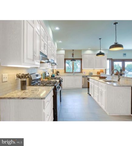 324 W ORCHARD DR, Palmyra, PA 17078