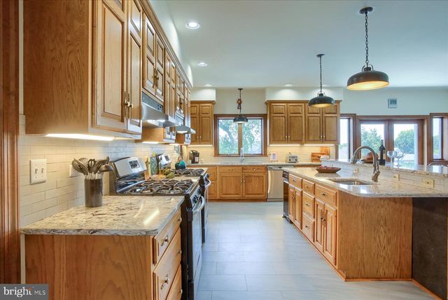 324 W ORCHARD DR, Palmyra, PA 17078