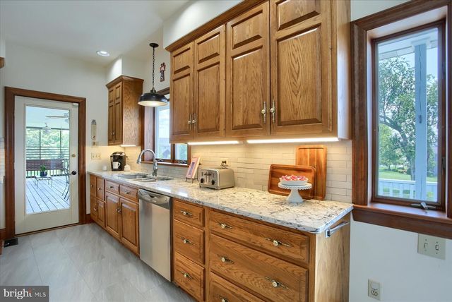 324 W ORCHARD DR, Palmyra, PA 17078