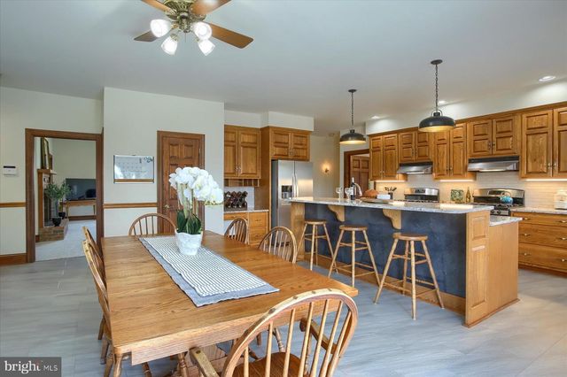 324 W ORCHARD DR, Palmyra, PA 17078