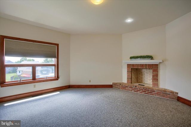 324 W ORCHARD DR, Palmyra, PA 17078