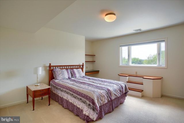 324 W ORCHARD DR, Palmyra, PA 17078