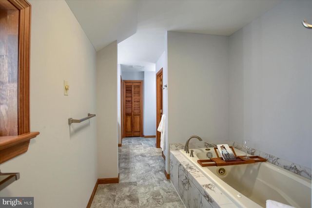 324 W ORCHARD DR, Palmyra, PA 17078