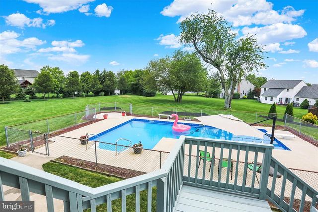 324 W ORCHARD DR, Palmyra, PA 17078