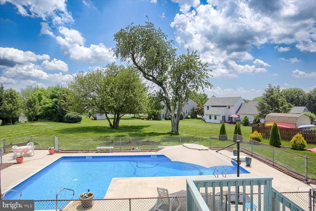 324 W ORCHARD DR, Palmyra, PA 17078