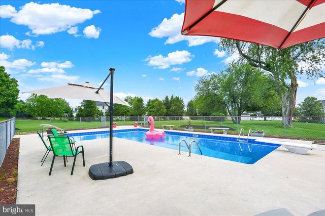 324 W ORCHARD DR, Palmyra, PA 17078