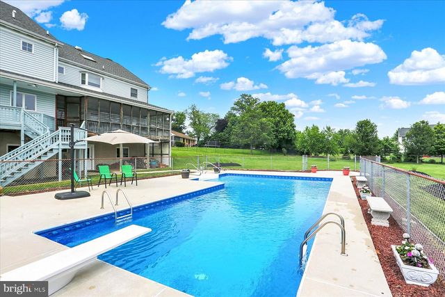 324 W ORCHARD DR, Palmyra, PA 17078