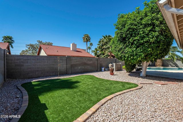 11055 E CLINTON Street, Scottsdale, AZ 85259