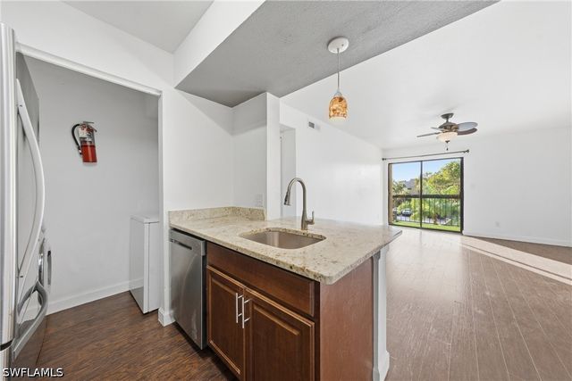 2925 Winkler AVE 920, Fort Myers, FL 33916