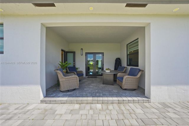 19080 SW 133RD CT, Miami, FL 33177