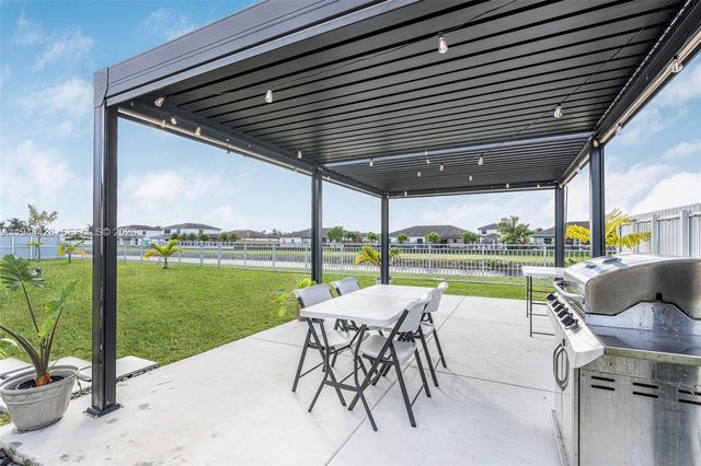 19080 SW 133RD CT, Miami, FL 33177