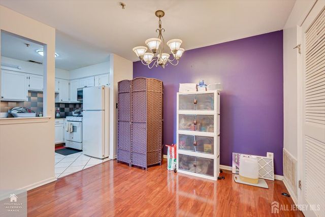 525 Waterford Drive, Edison, NJ 08817