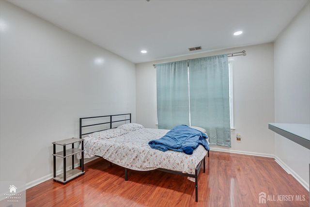 525 Waterford Drive, Edison, NJ 08817