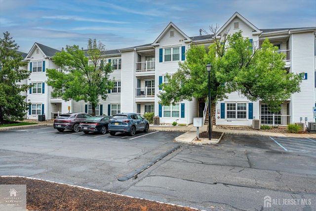 525 Waterford Drive, Edison, NJ 08817