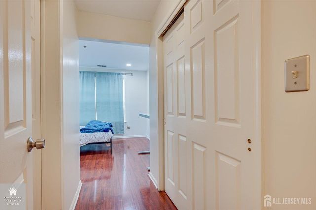 525 Waterford Drive, Edison, NJ 08817