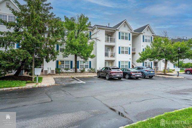525 Waterford Drive, Edison, NJ 08817