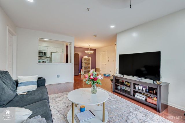 525 Waterford Drive, Edison, NJ 08817