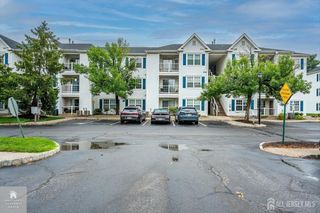 525 Waterford Drive, Edison, NJ 08817