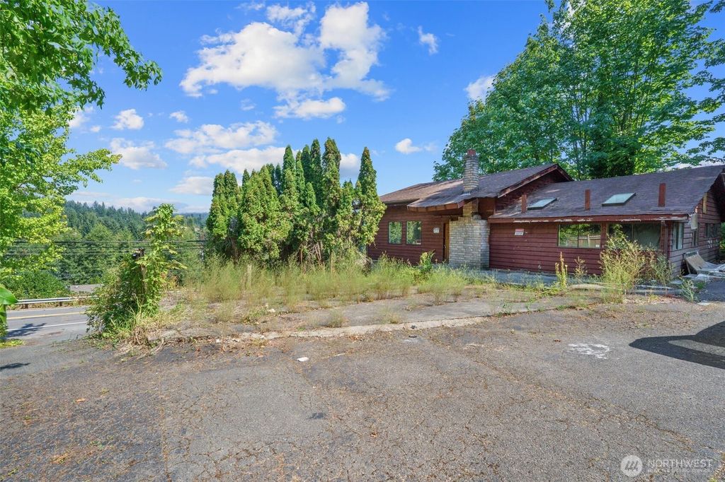 12455 NE 173rd Place, Woodinville, WA 98072