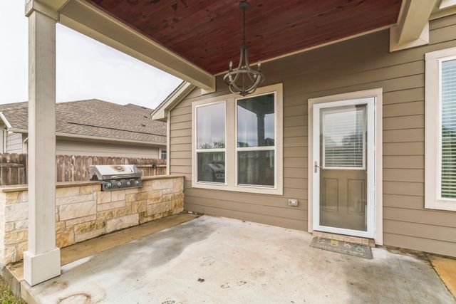 104 Joseph Hawkins LN, Bastrop, TX 78602